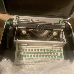 Antique Typewriter 