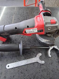 Milwaukee Grinder