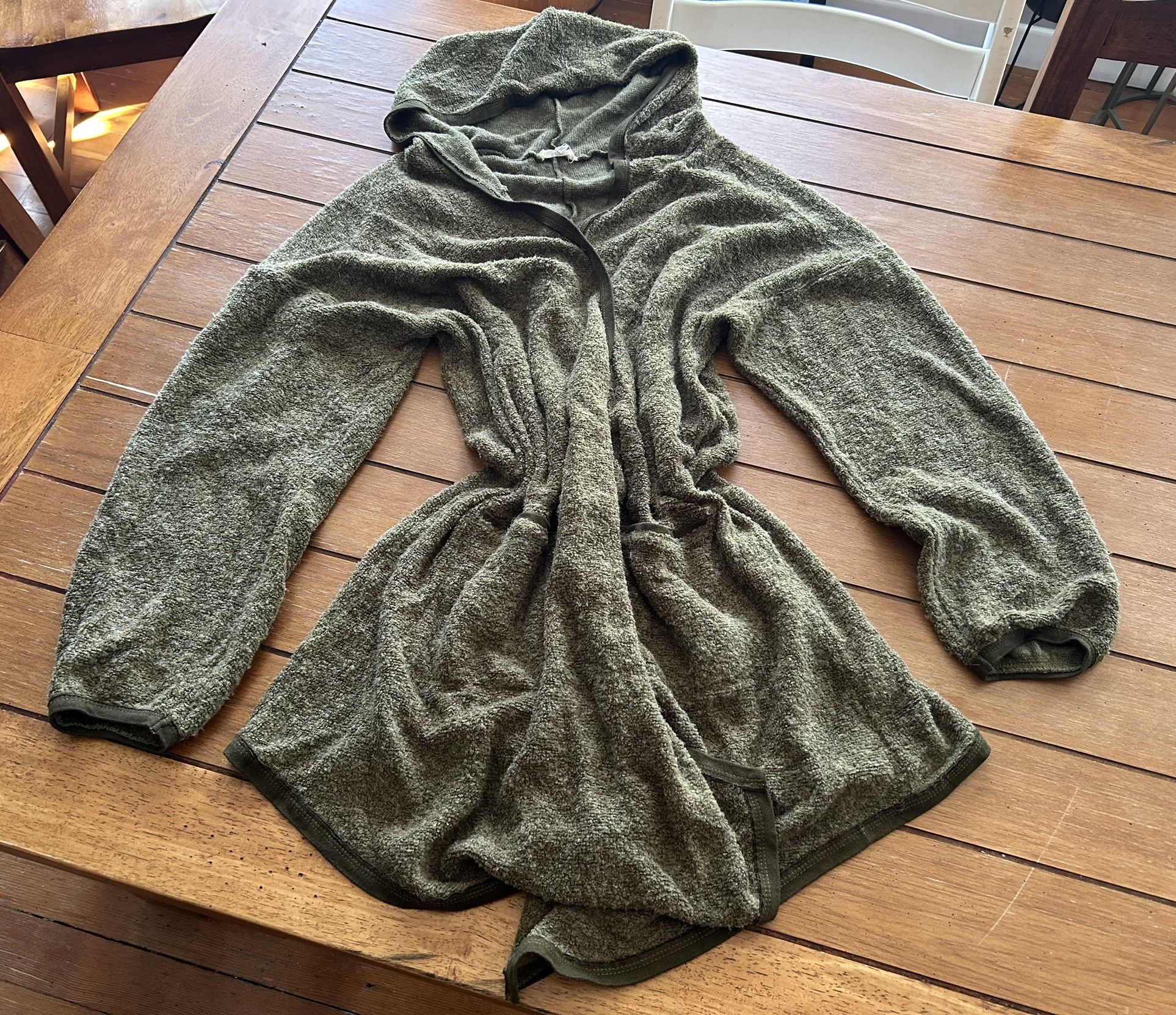 Women’s Easel Brand Lounge Cardigan Small