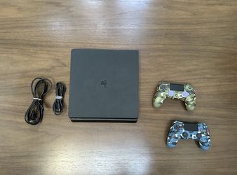 PS4, 2 Controllers, Power&charging Chord