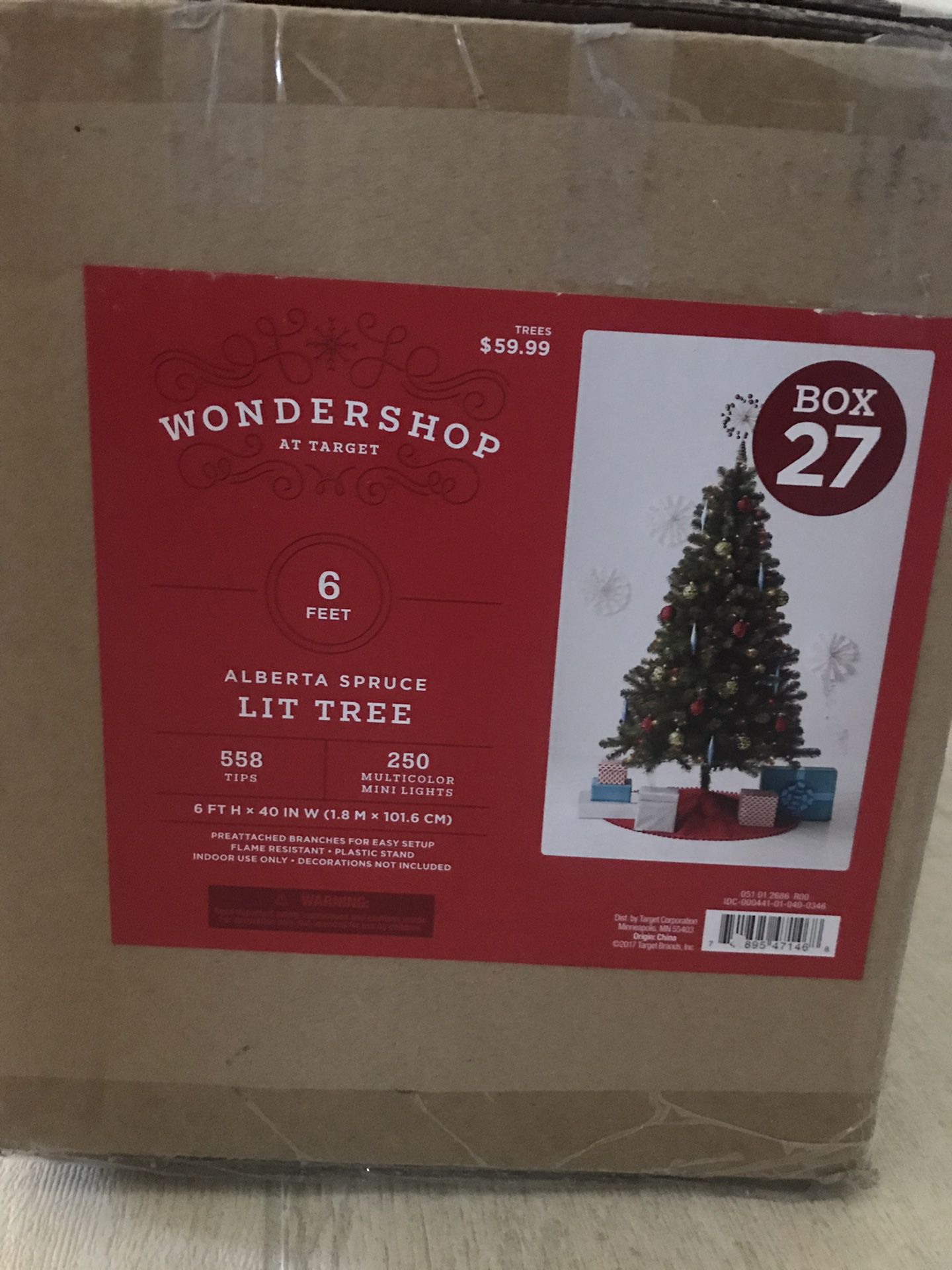 Christmas Lit Tree 🌲 6 ft Tall