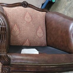 Thomasville Couch And Chair 