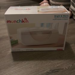 Munchkin Bright And Warm Wipe Warmer