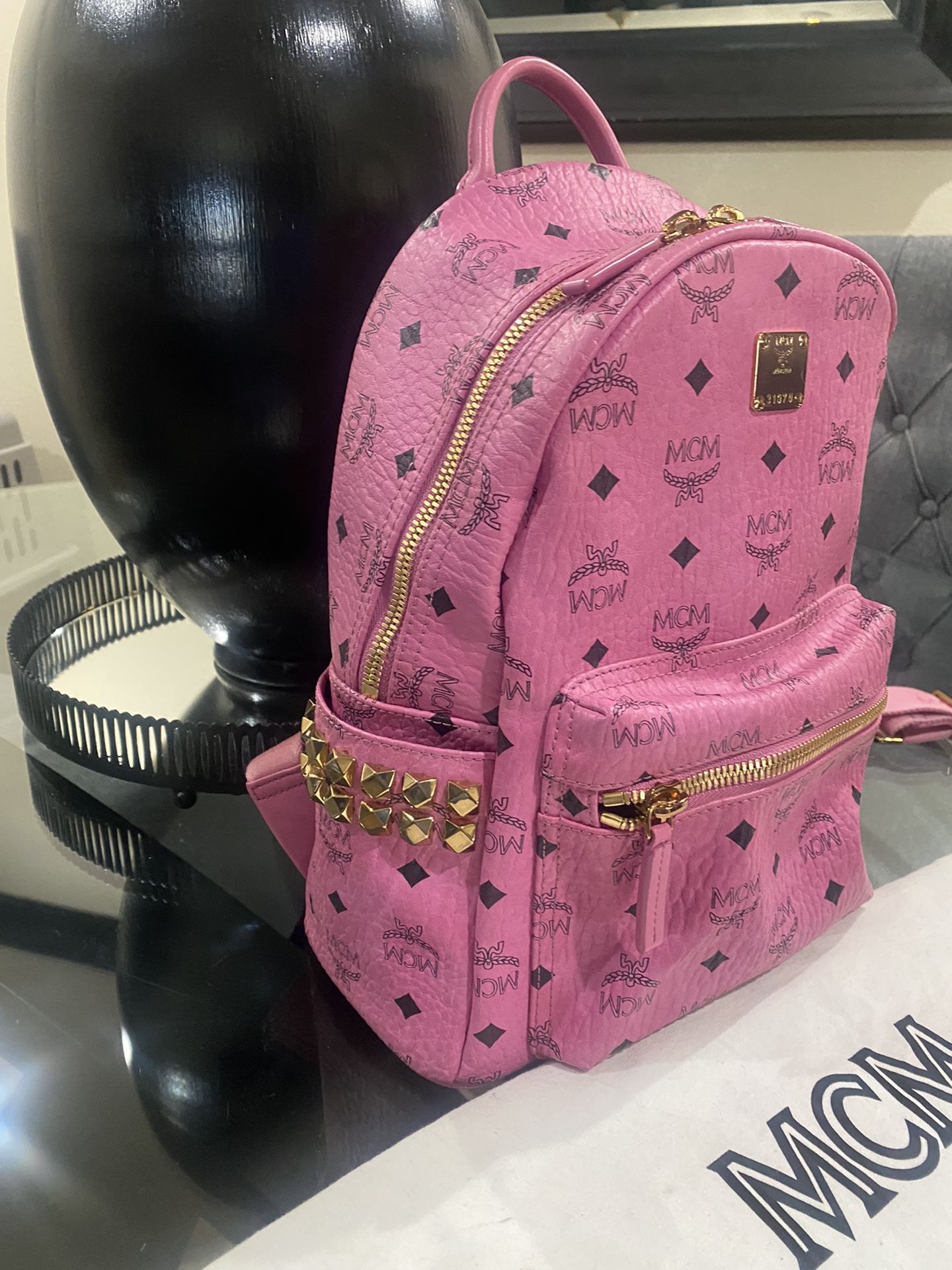 MCM Backpack 100 % Authentic $420 or Best Price