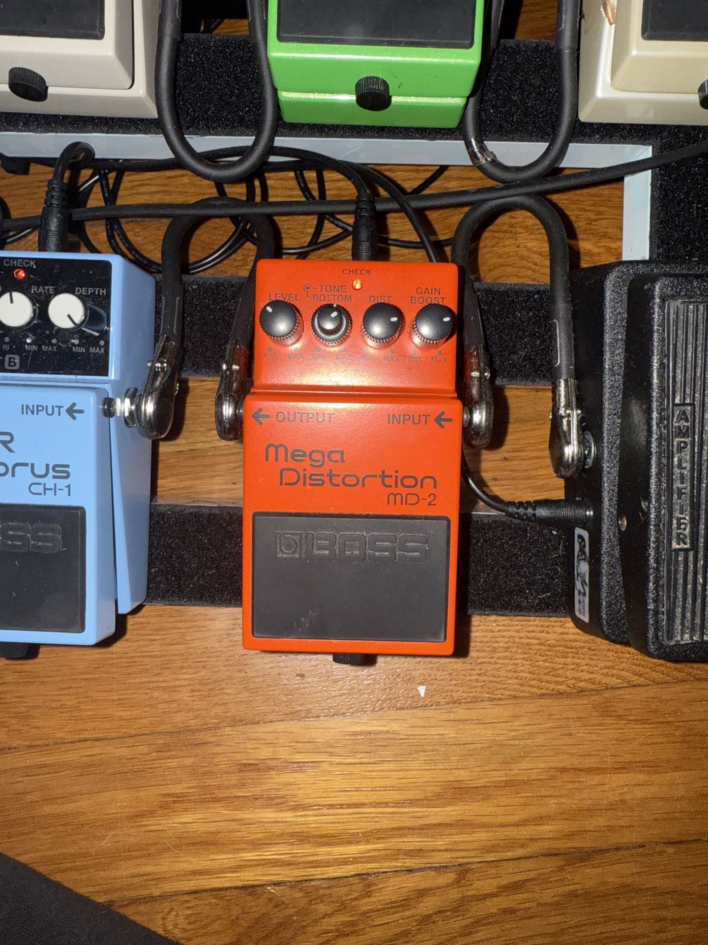 Boss MD-2 Mega Distortion Pedal
