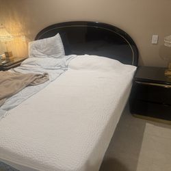 Vintage Bed Frame And 2 Side Cabinets 