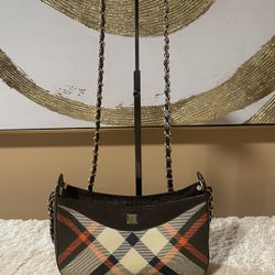 Daks Shoulder Bag