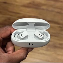 Beats Studio Buds