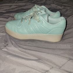 Adidas Size 10 Lightly Used