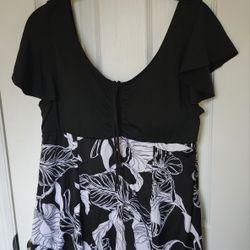 Black & White Floral Swim Dress with Shorts – Modest One-Piece X-LARGE: 14