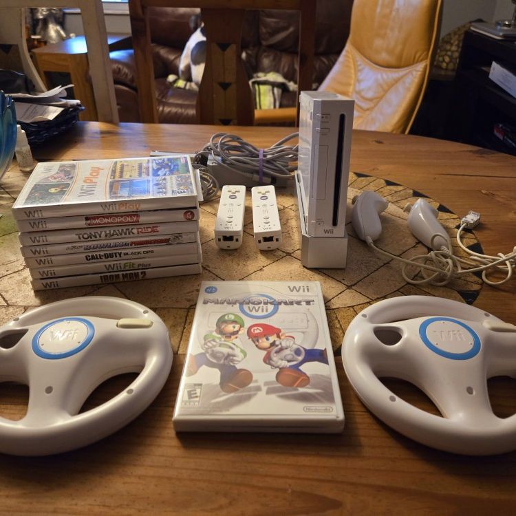 Wii Mario Kart Bundle. Console, 2 Controllers, 2 Nunchucks, Racing Wheels, Game Lot