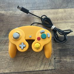 GameCube/Wii Orange Controller - NOT Nintendo Brand