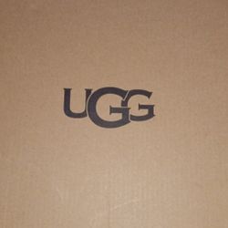 UGGs Kids Neumel ll Size 2
