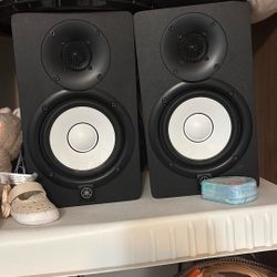Yamaha Hs5 2 Speakers 