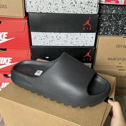 Yeezy Slide Onyx