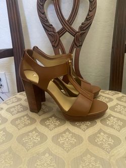 Michael Kors brown Leather Platform size 9