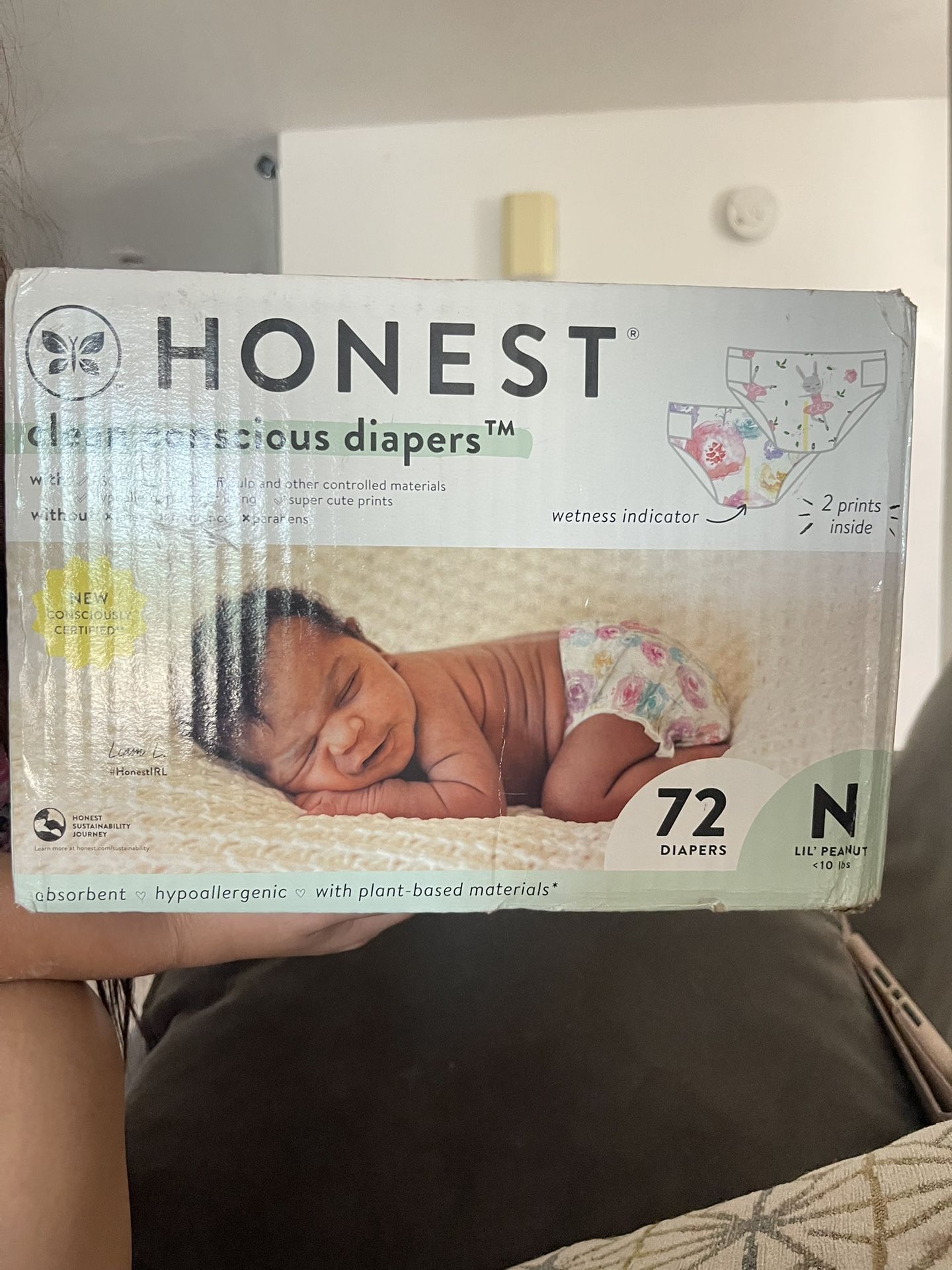 NIB 72 Ct Newborn Diapers