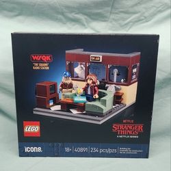 Lego STRANGER THINGS SKQWK Radio Station GWP