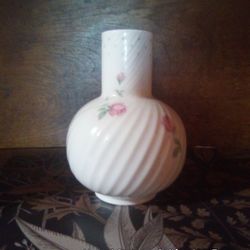 Sweetheart Rose Vase Mikasa 