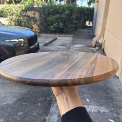 Round Wooden Swivel Display Board 