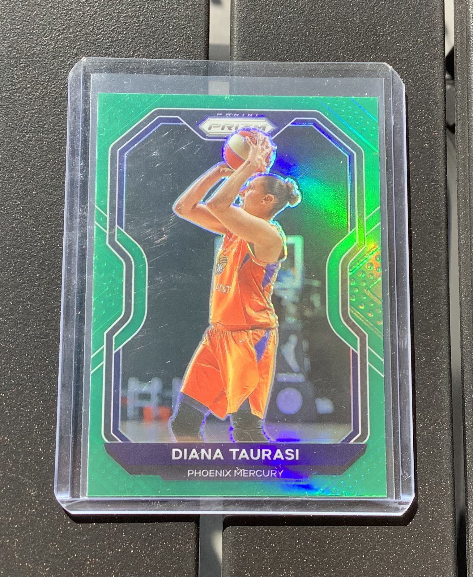2021 DIANA TAURASI Panini Prizm Green Prizm Base - GOAT!