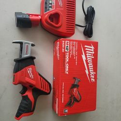 Milwaukee 12 Volt Hackzall New