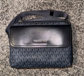Michael Kors Mens Crossbody