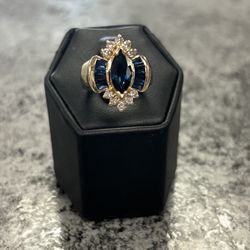 14K Gold Women’s Ring 