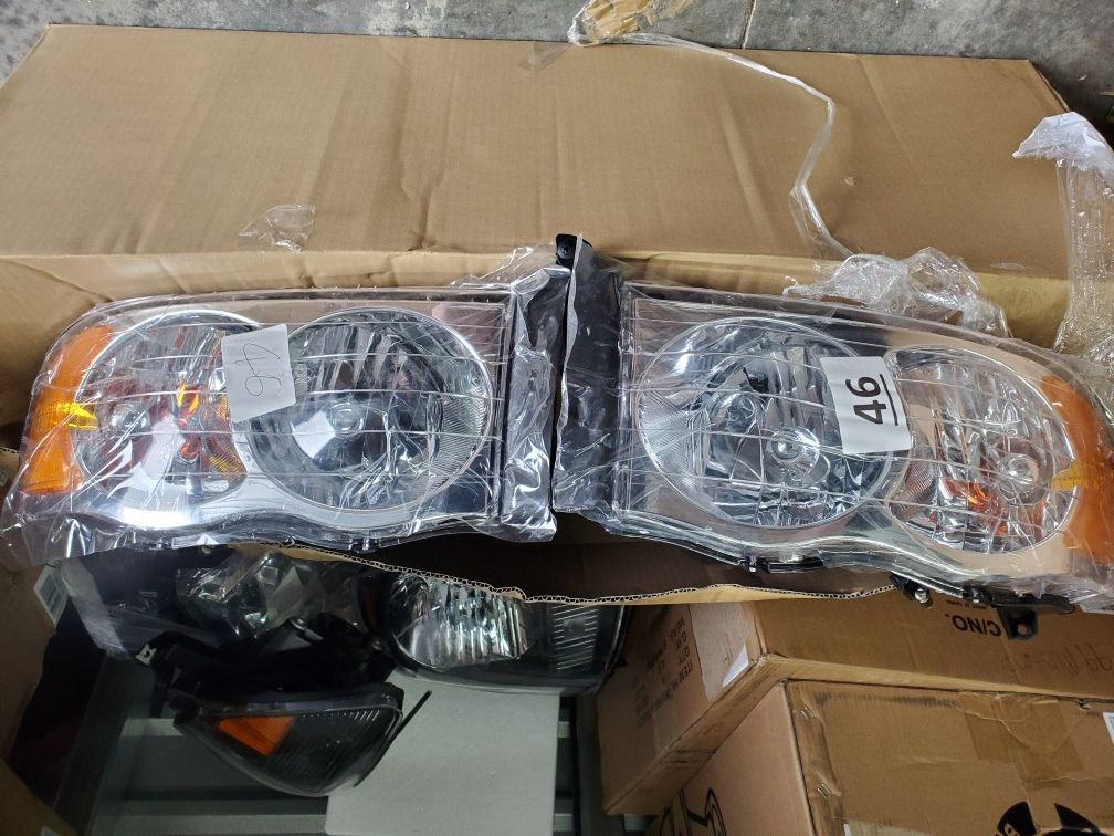 2002-2005 Dodge pickup truck headlights