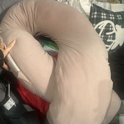 Pregnancy Pillow FREE