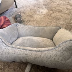 Small Dog Bed 