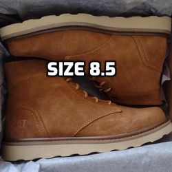 New Men's Caterpillar Boots, Brown, Size 8.5