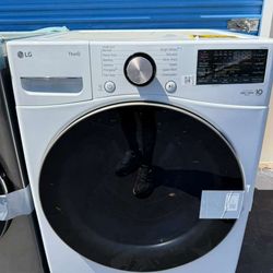 New LG - 4.5 Cu. Ft. High-Efficiency Stackable Smart Front Load Washer with Steam and Built- Intelli