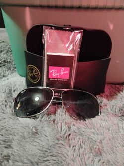 Ray Ban Sunglasses w/ Case & Polishing Cloth