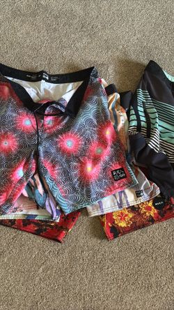 Men’s board shorts