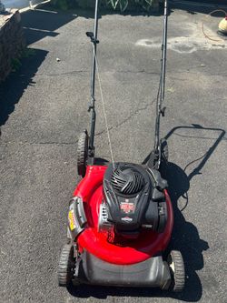 Yard machine 21” cut Push mower