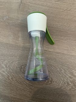 Salad dressing mixer