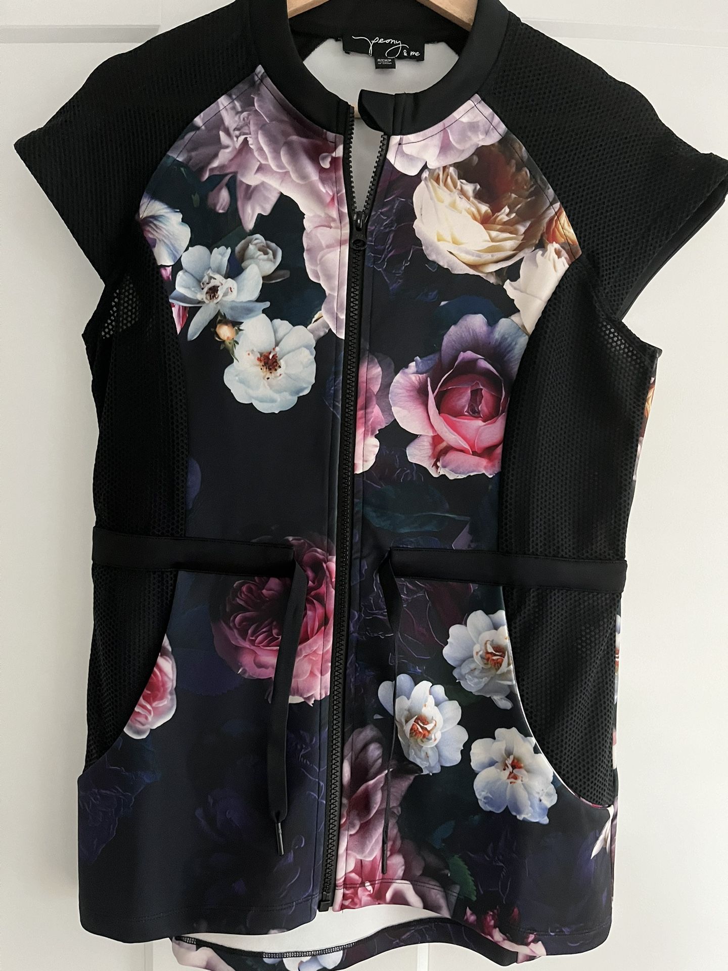 Peony Women’s Floral Scuba Top