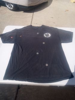 Vintage Pre-owned We All Ride Clothing Company L=28W=35