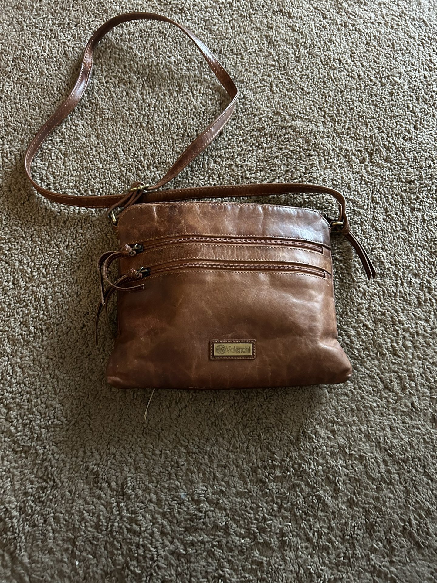 Valanchi Leather Envelope Cross Body