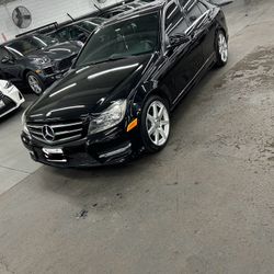 Mercedes C(contact info removed)