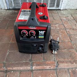 Lincoln Electric Weld-Pak 140 Amp MIG and Flux-Cored Wire Feed Welder, 115V.