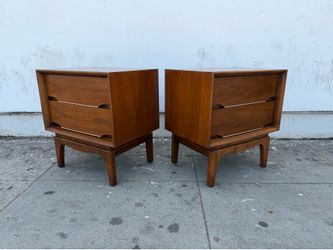 Mid century pair of nightstands”Forum” collection by Kent Coffey.