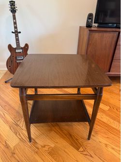 Mid Century Modern side, end, lamp table