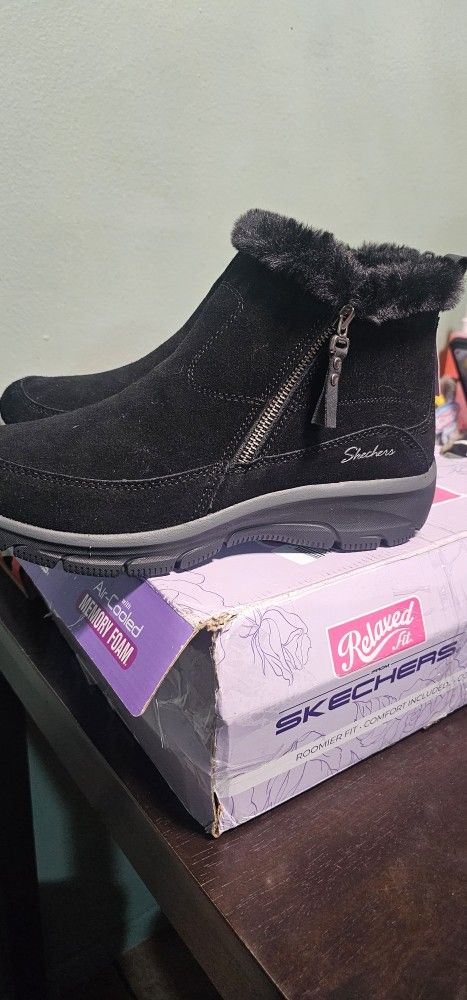 Sketchers Boots