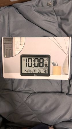 Atomic Clock with Indoor Outdoor Temperature - 8.5'' Digital Clock Battery Operated, Self-Setting, 4 Time Zones, DST