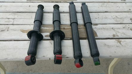 2002 Toyota Tacoma complete set. Shock Absorbers