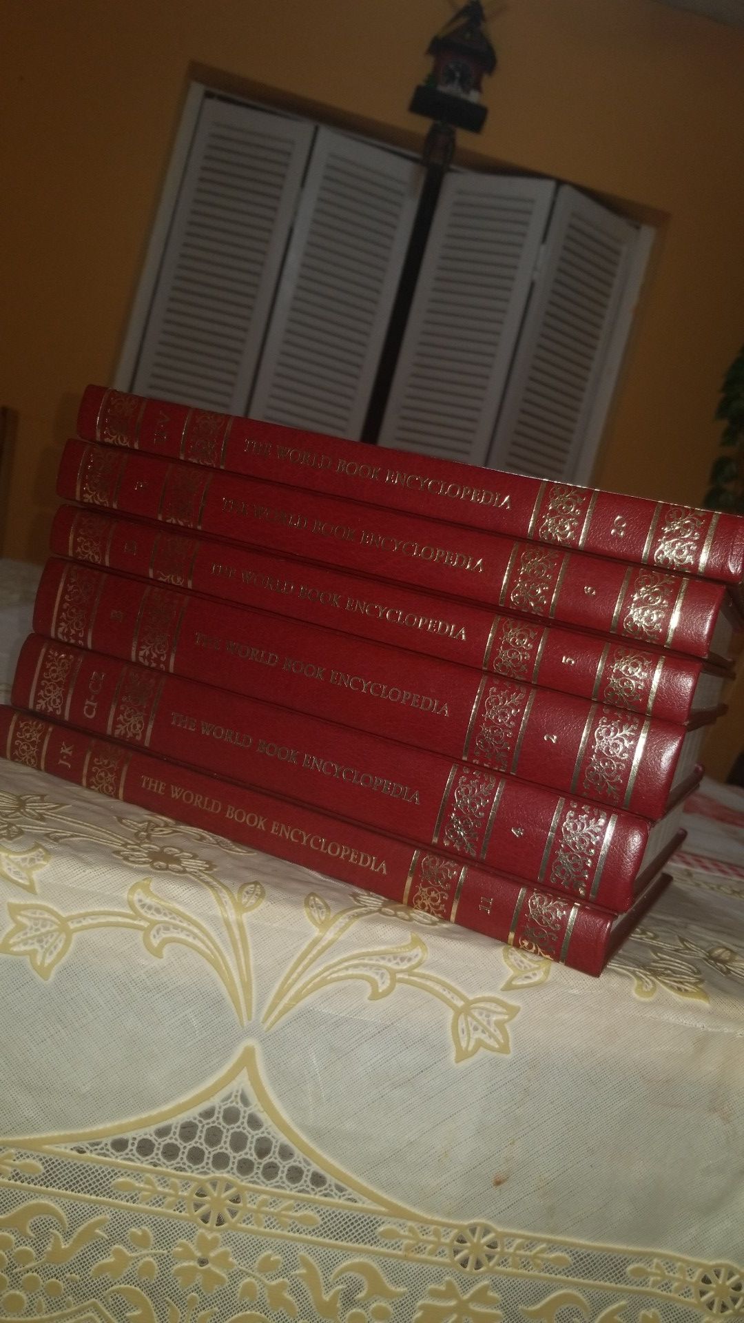 6 old red books encyclopedia