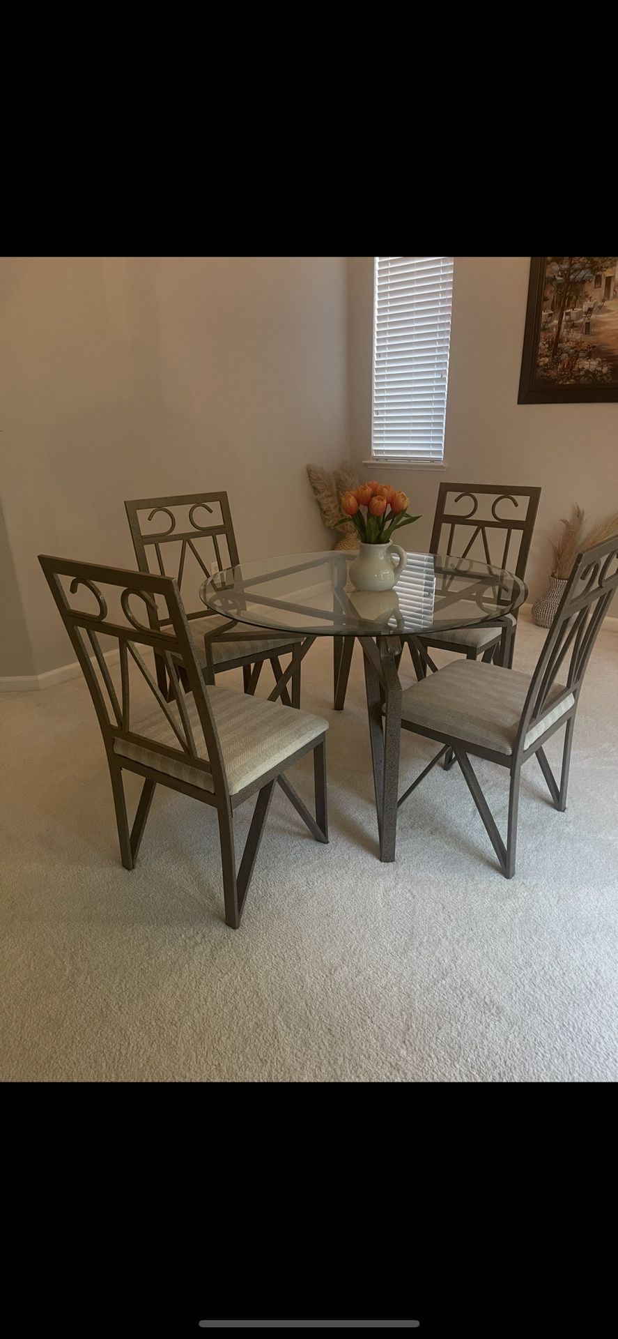 Dining table With 4 Chairs