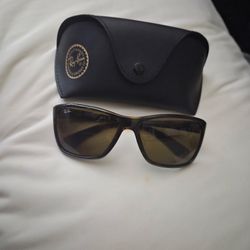 Women’s Ray Ban Sunglasses 
